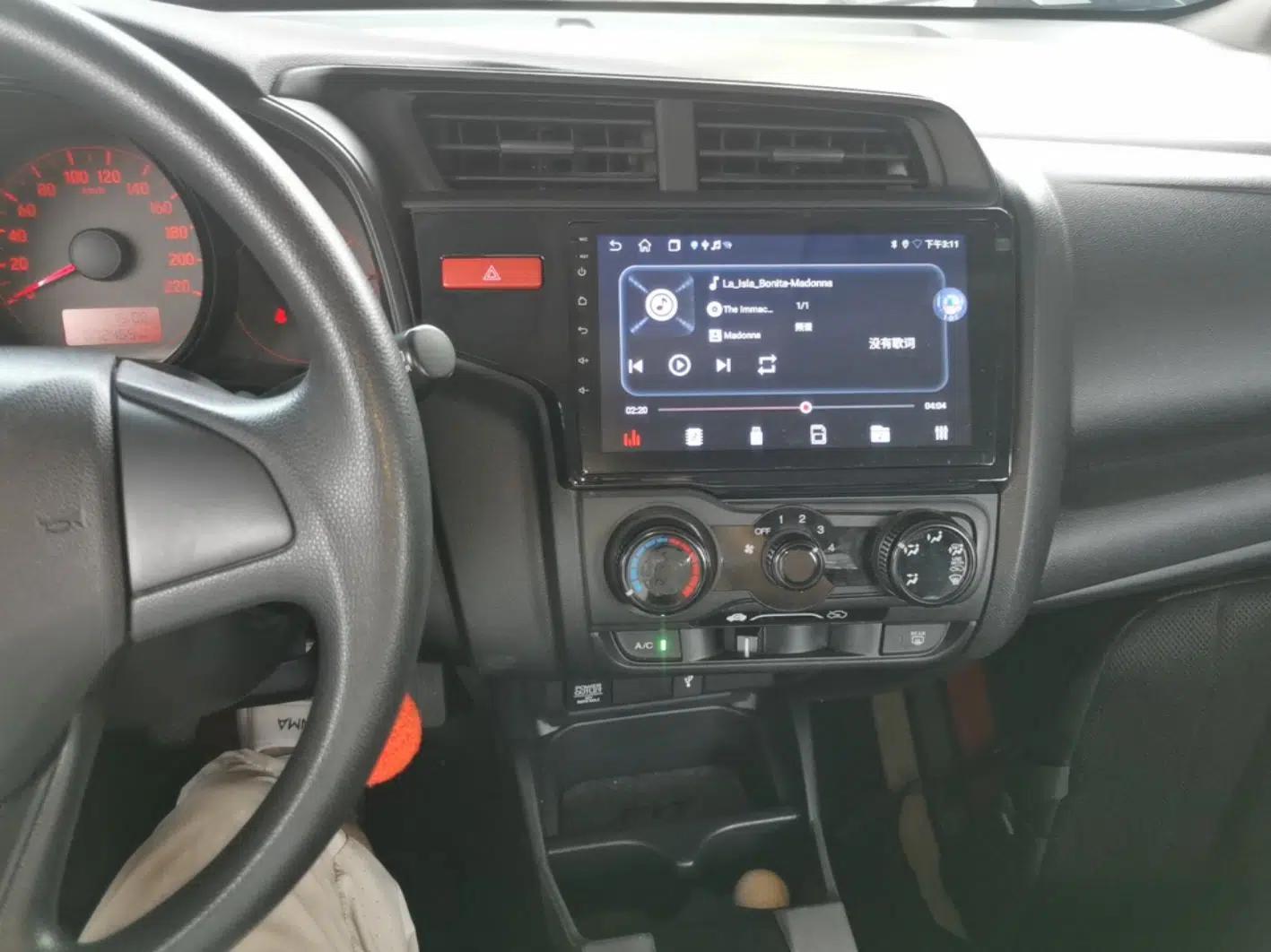 Honda Fit 2016 1.5L LX Manual Comfort Model — миниатюра 15
