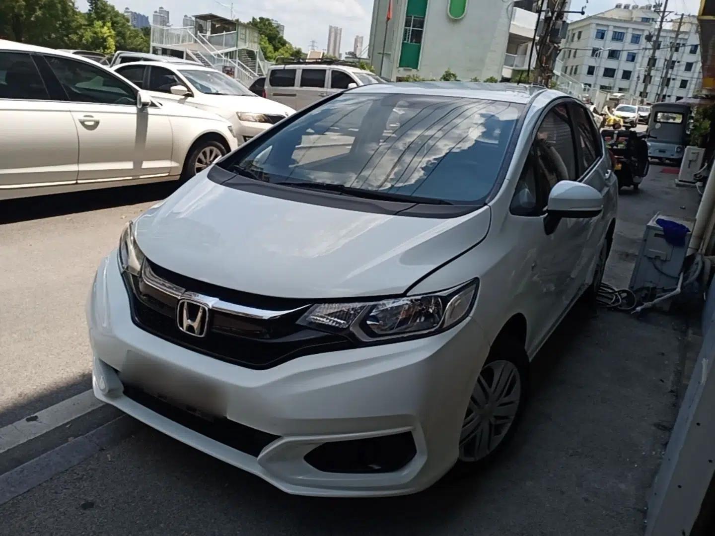 Honda Fit 2018 1.5L CVT Comfort Version — миниатюра 1