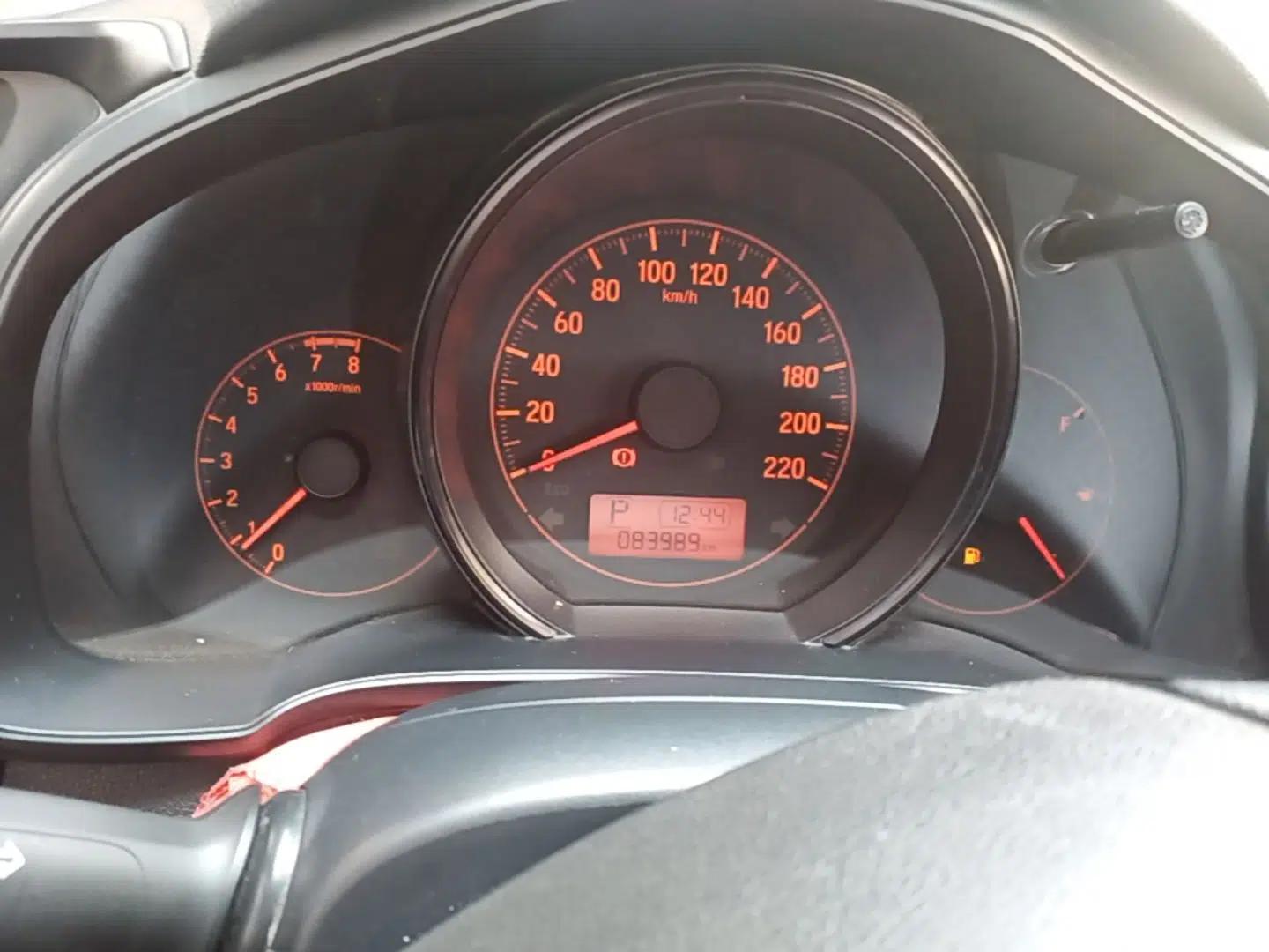 Honda Fit 2018 1.5L CVT Comfort Version — миниатюра 14