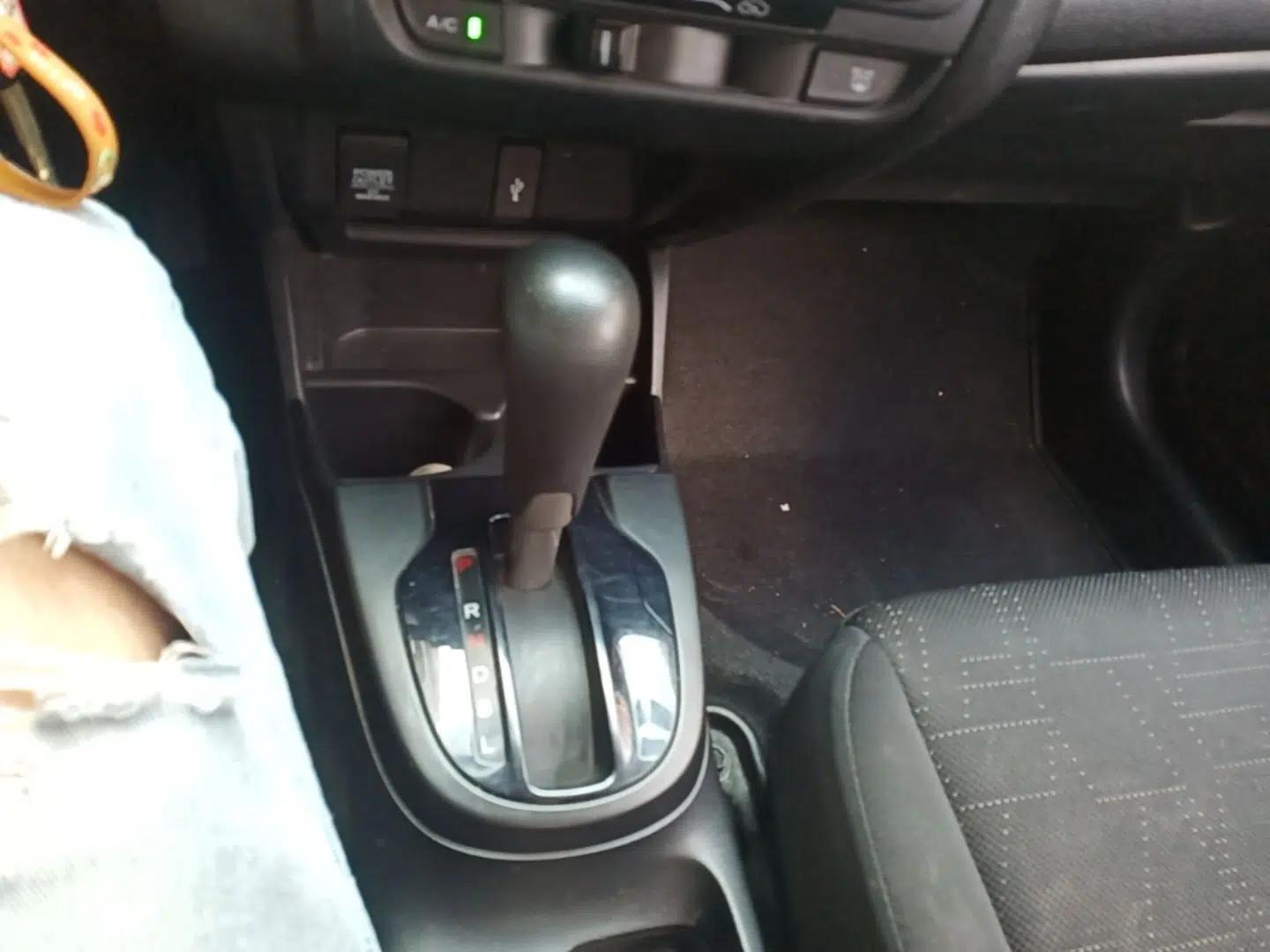 Honda Fit 2018 1.5L CVT Comfort Version — миниатюра 16