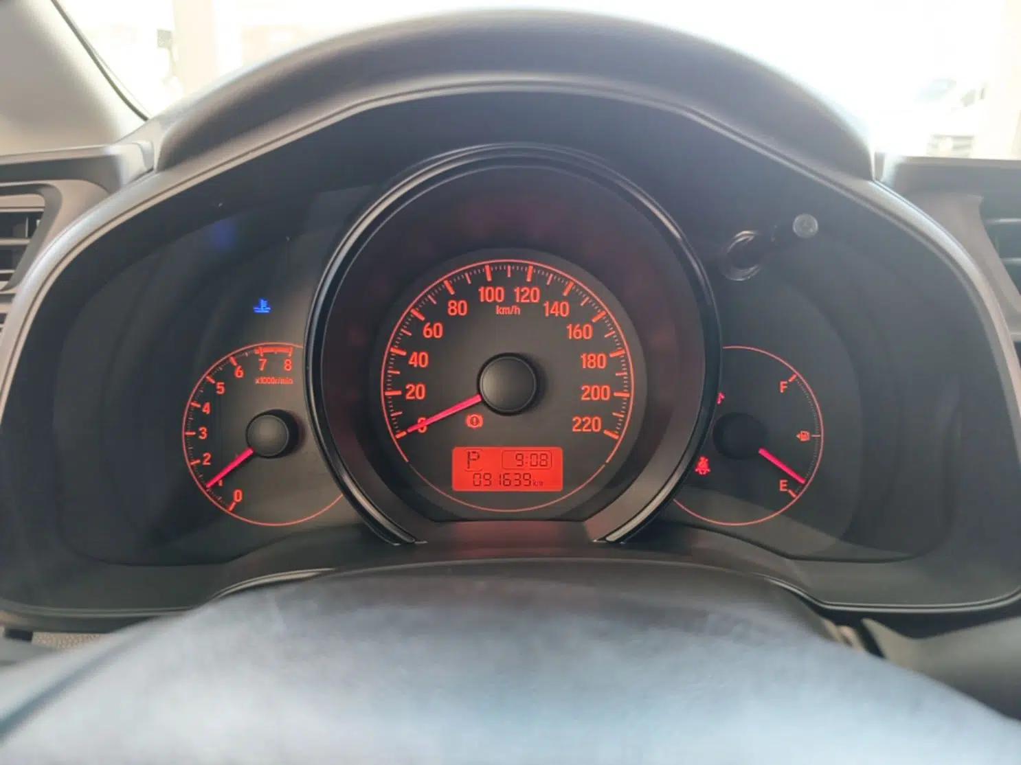Honda Fit 2014 1.5L LX CVT Comfort Model — миниатюра 14