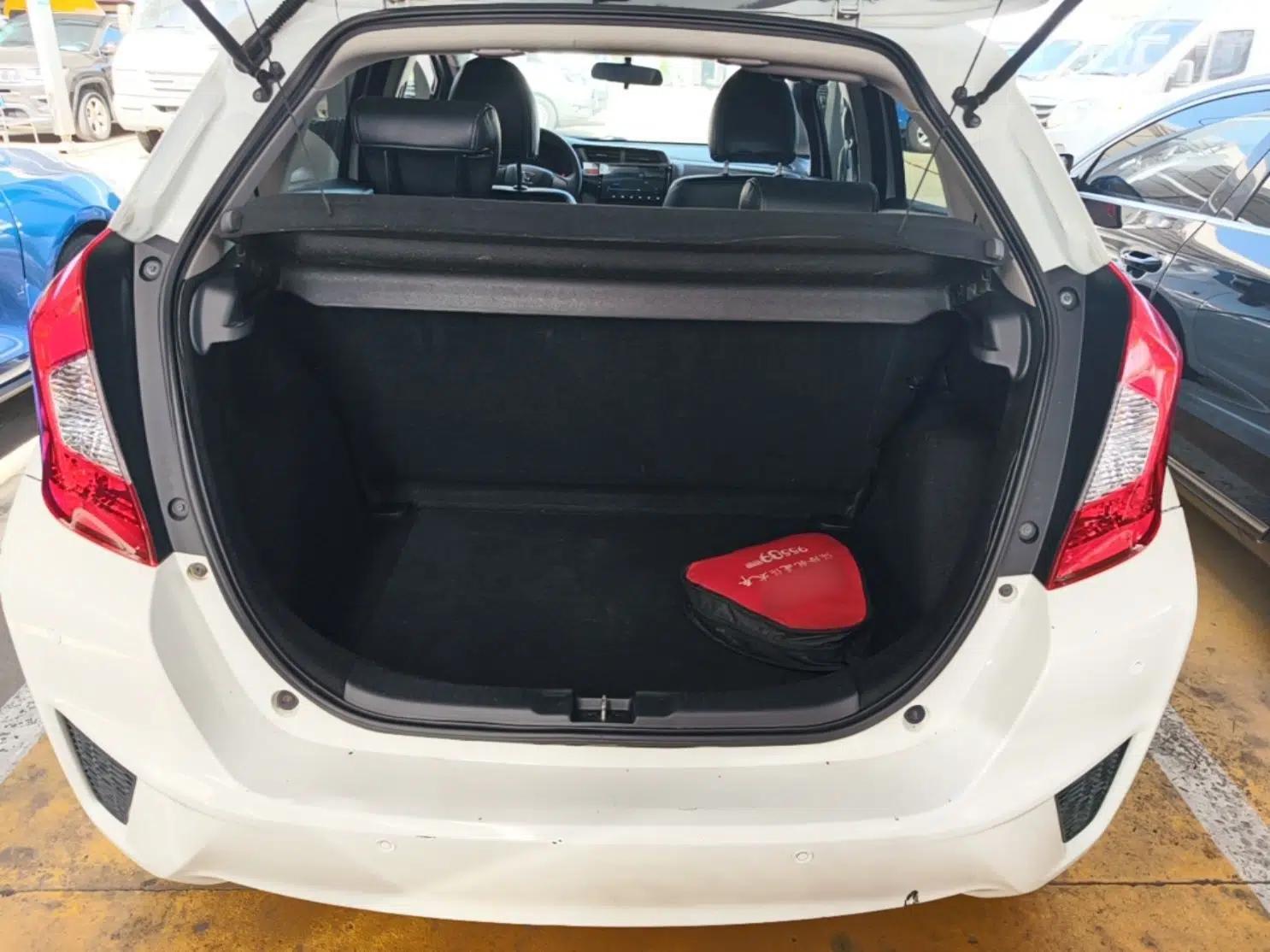 Honda Fit 2014 1.5L LX CVT Comfort Model — миниатюра 22