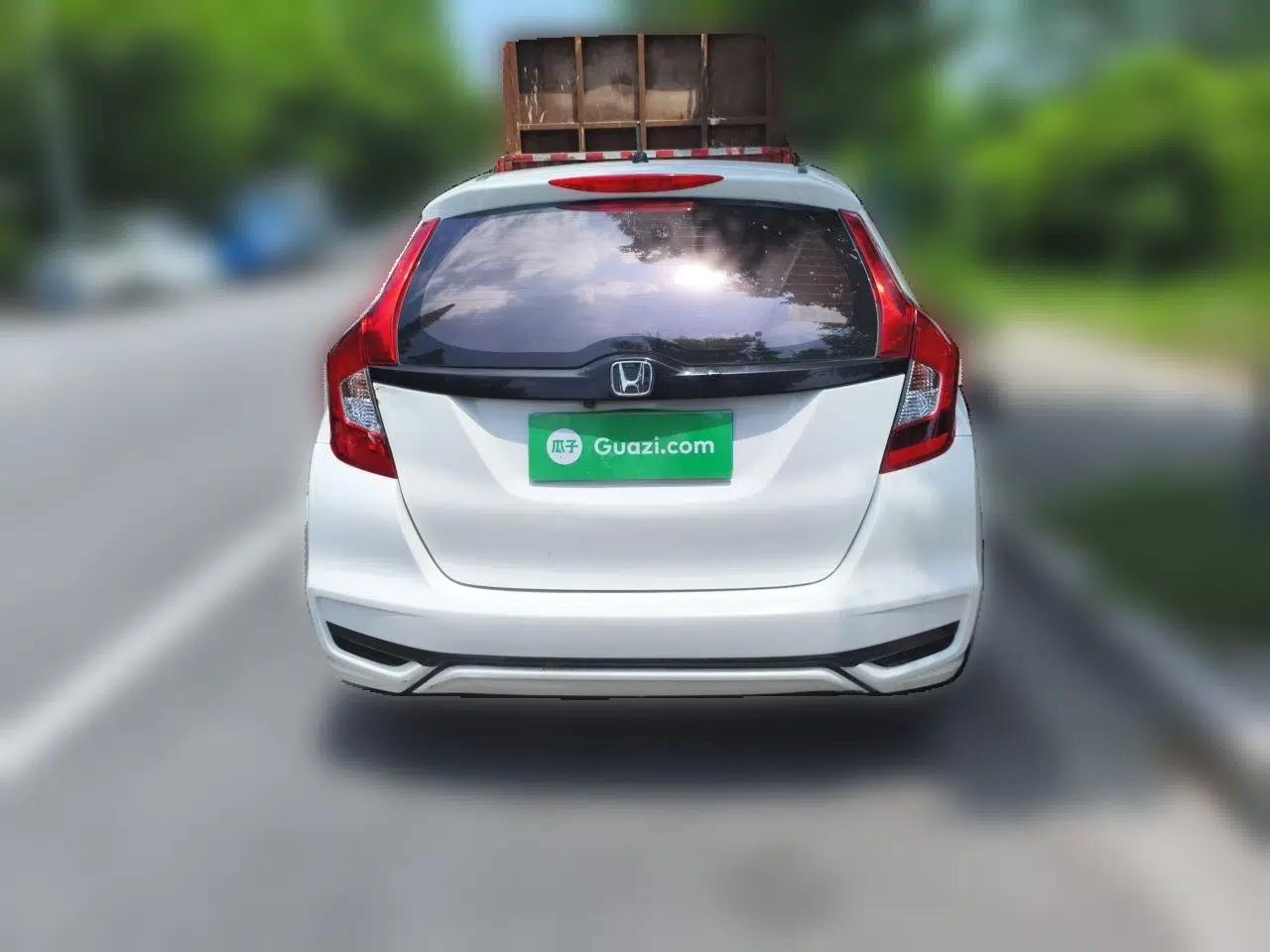 Honda Fit 2018 1.5L Manual Comfort Version — миниатюра 5