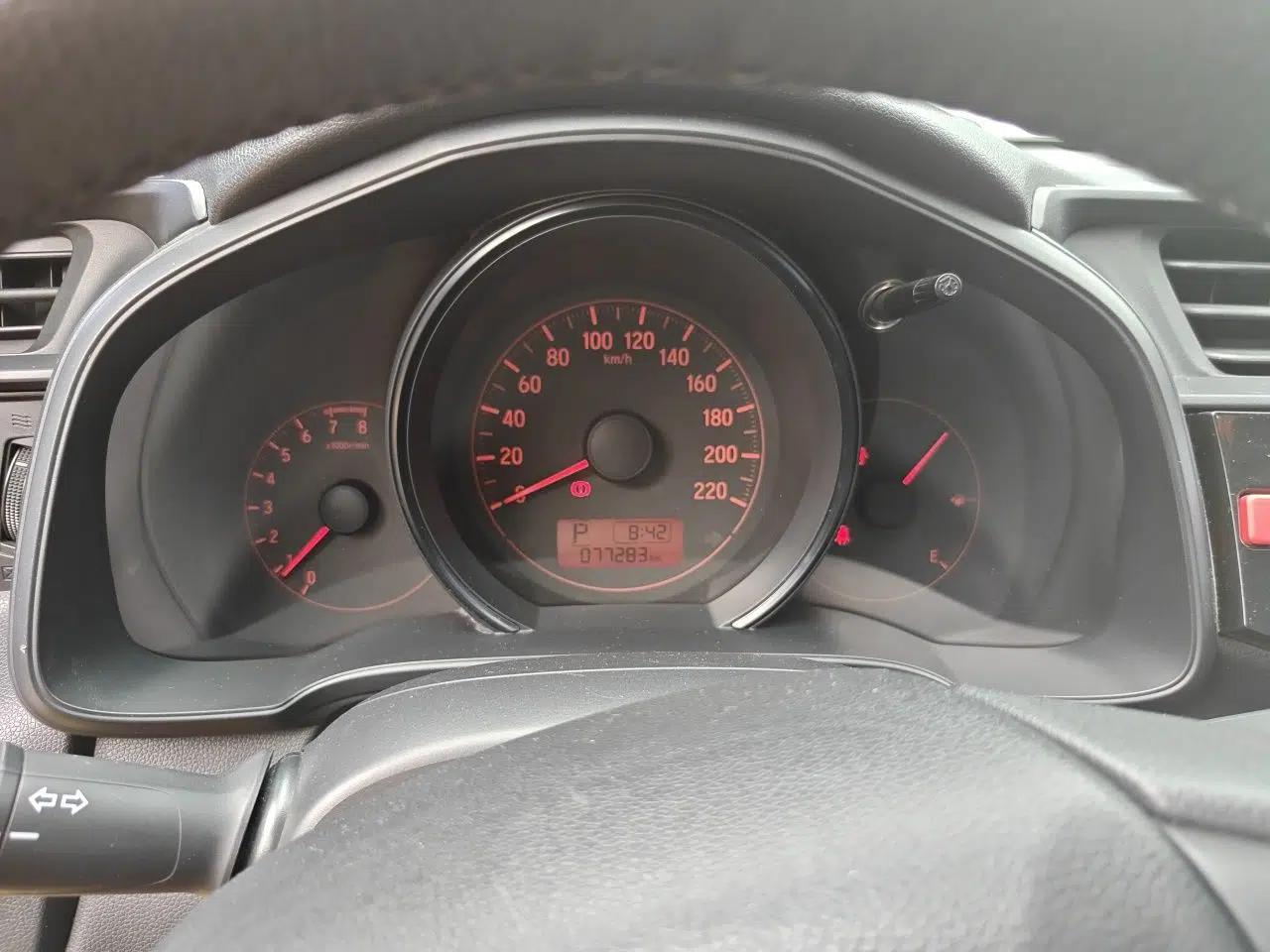 Honda Fit 2016 1.5L LX CVT Comfort Model — миниатюра 11