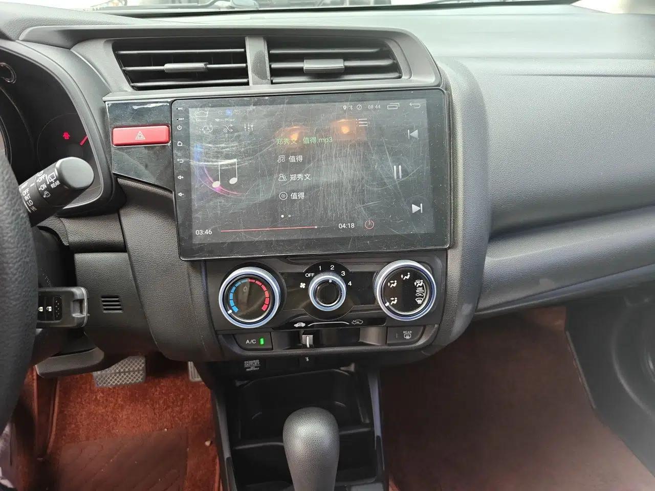 Honda Fit 2016 1.5L LX CVT Comfort Model — миниатюра 13