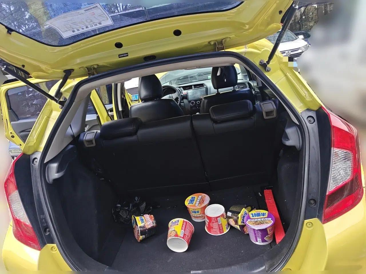 Honda Fit 2016 1.5L LX CVT Comfort Model — миниатюра 19