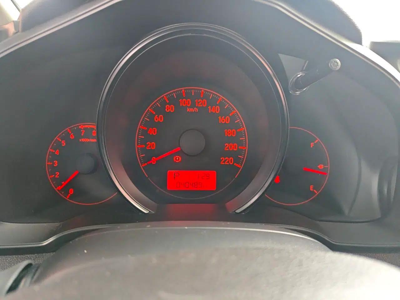 Honda Fit 2018 1.5L CVT Comfort Version — миниатюра 11