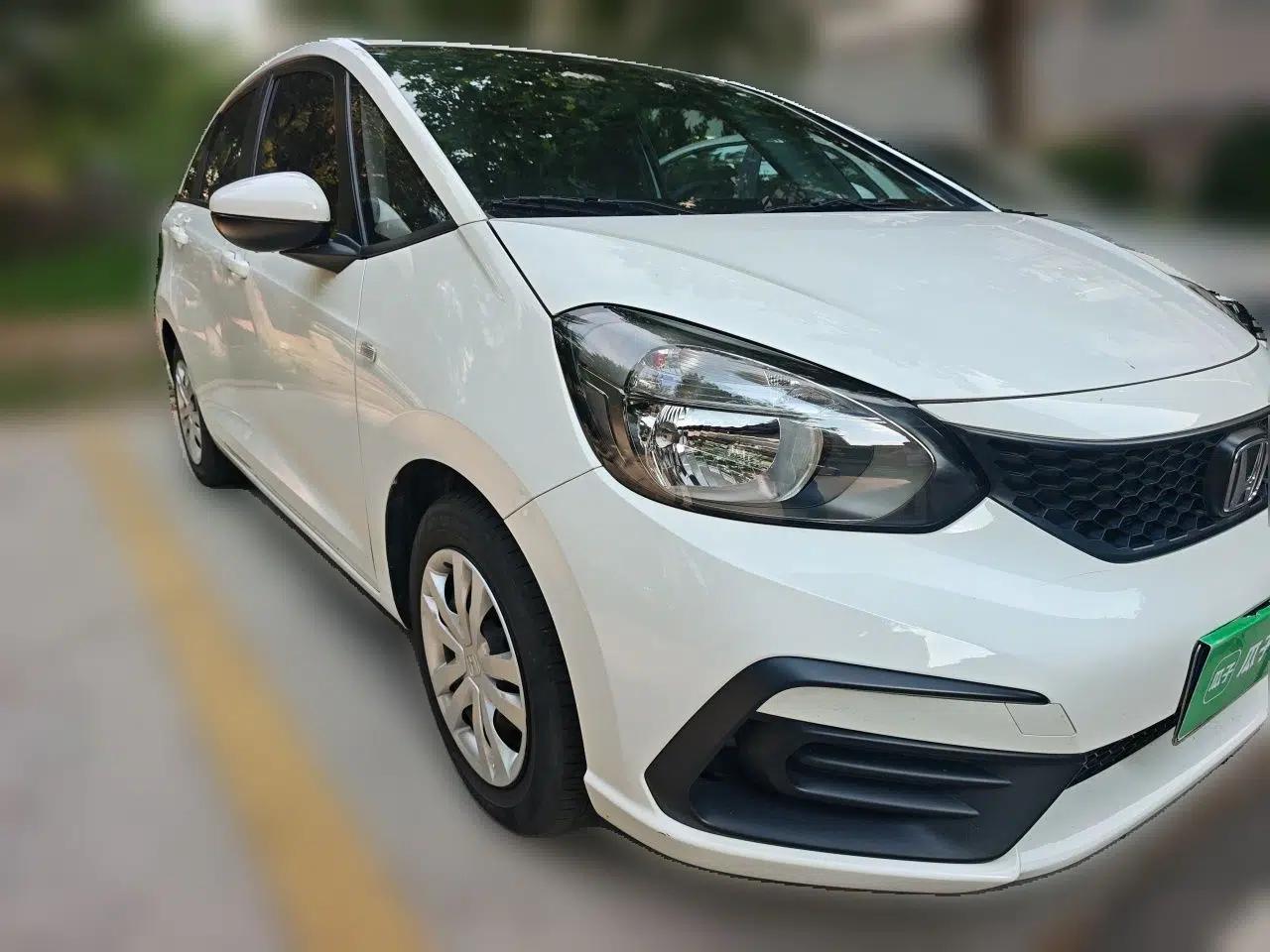 Honda Fit 2021 1.5L CVT Trend Edition — миниатюра 3