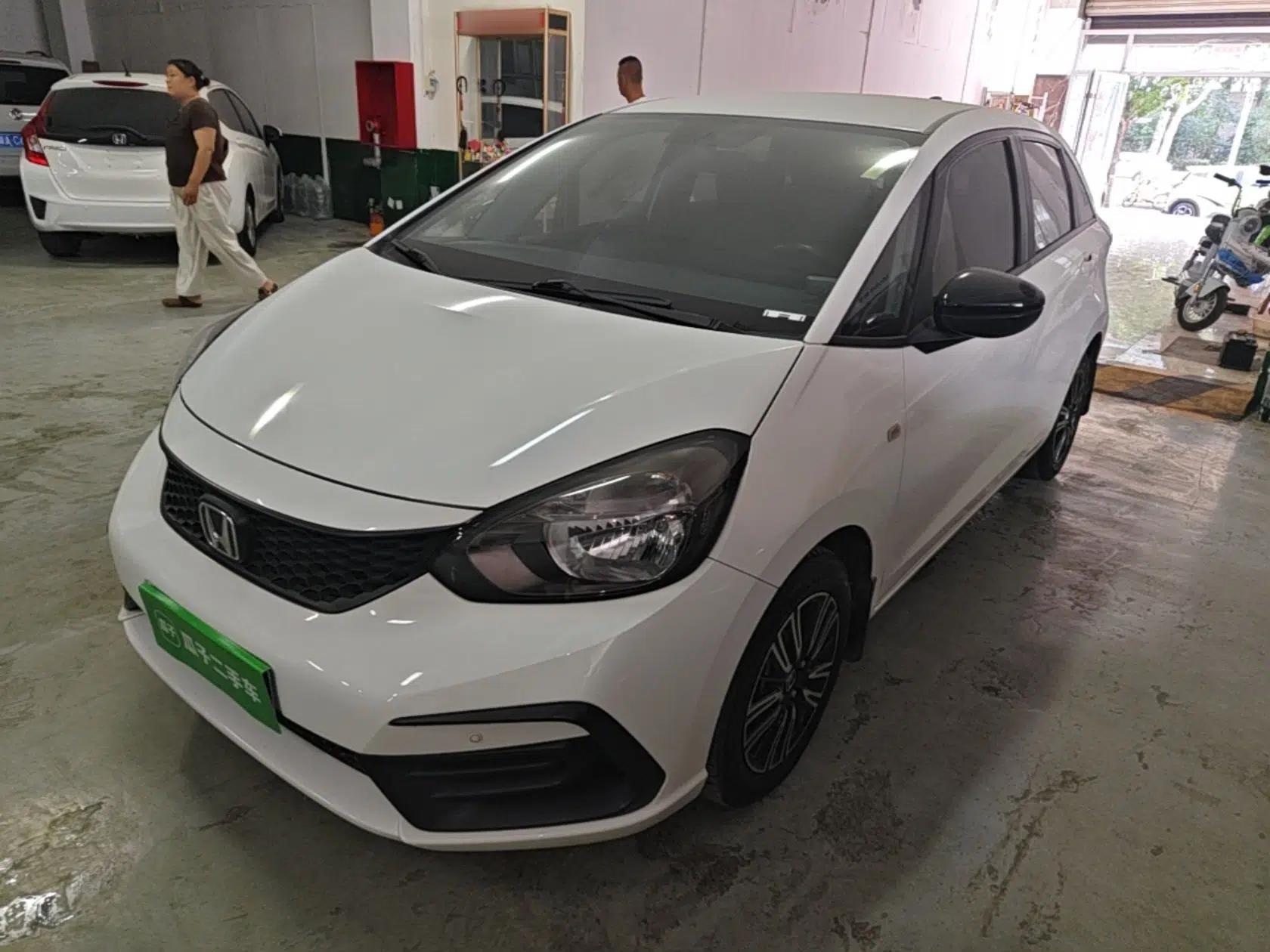 Honda Fit 2021 1.5L CVT Trendy Edition — миниатюра 1