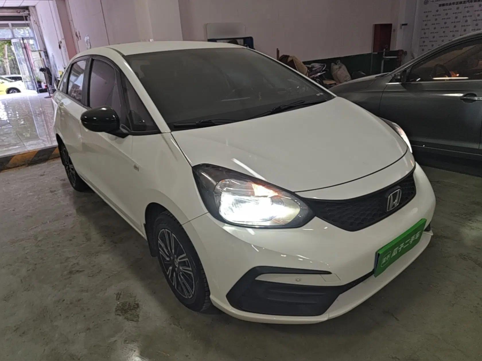 Honda Fit 2021 1.5L CVT Trendy Edition — миниатюра 3