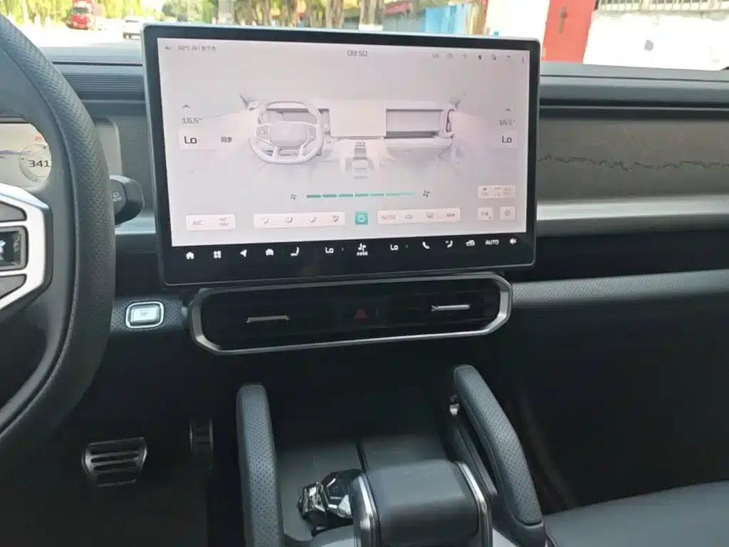 Jetour Traveler 2023 2.0T 4WD Adventure PRO — миниатюра 13