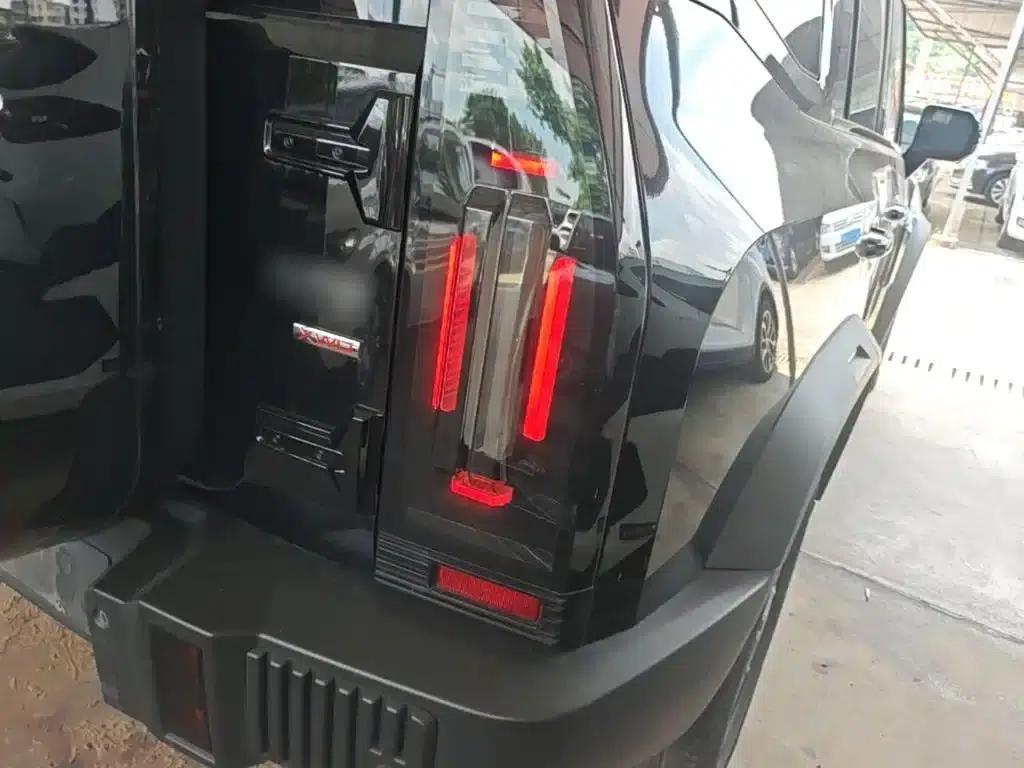 Jetour Traveler 2023 2.0T 4WD Adventure PRO — миниатюра 8