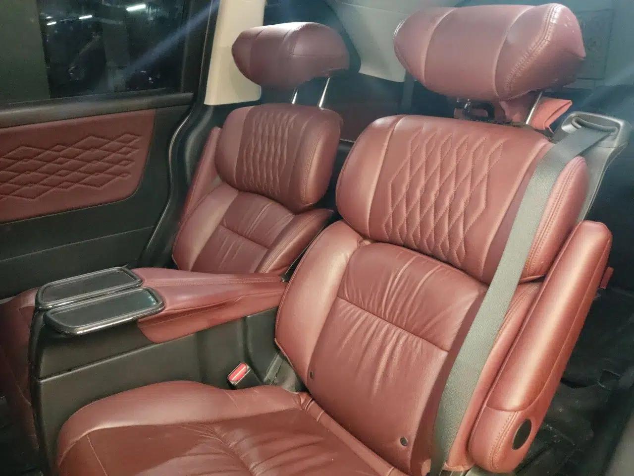 Honda Elysion 2022 2.0L eHEV Prestige Edition — миниатюра 21