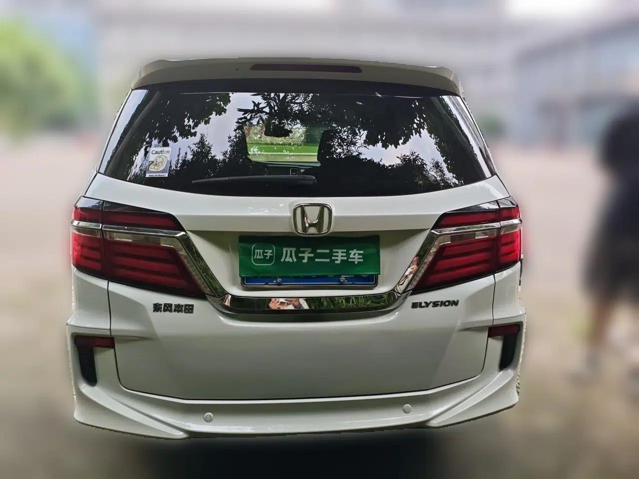 Honda Elysion 2016 2.4L Supreme Edition — миниатюра 5