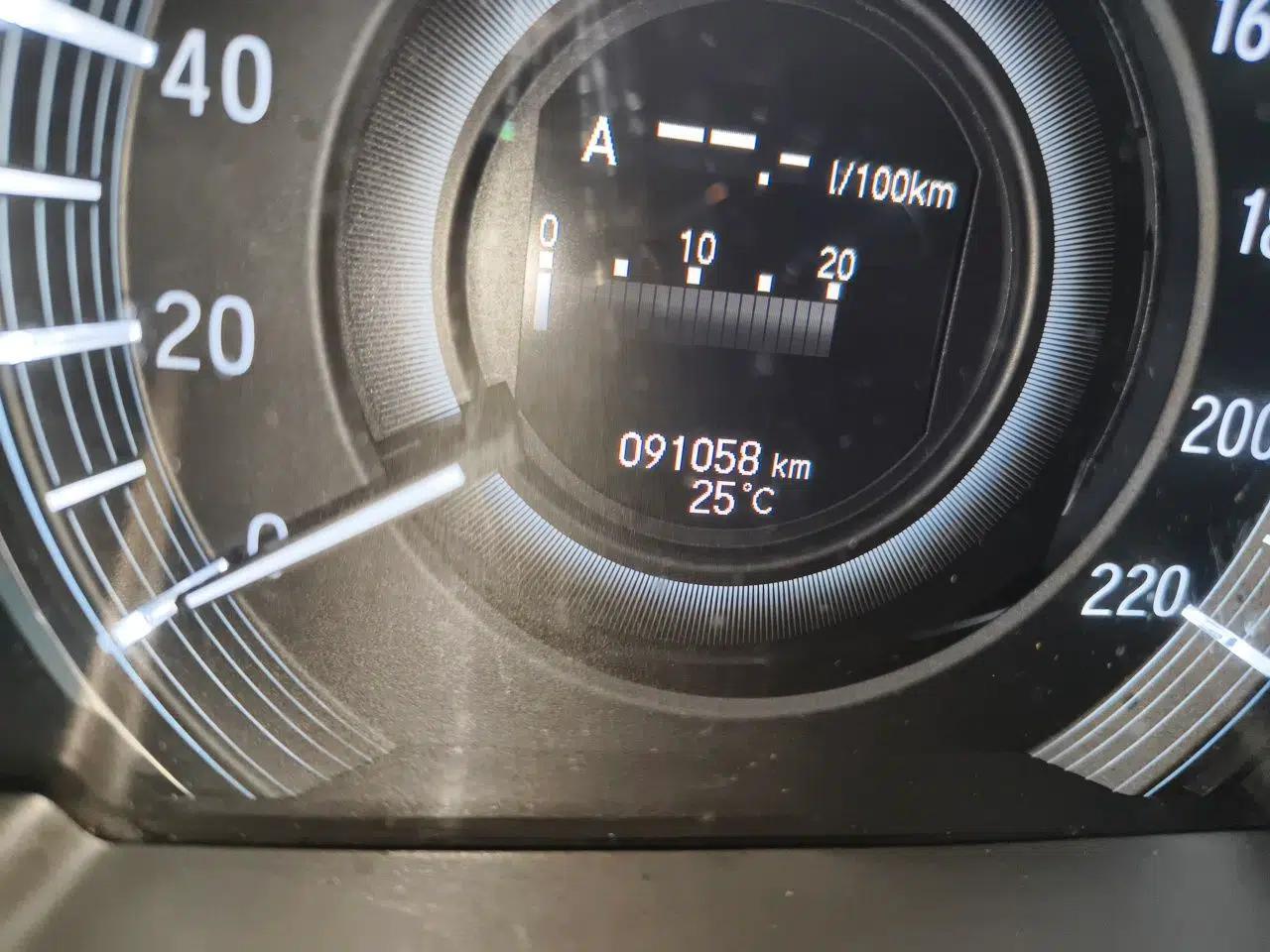 Honda Elysion 2019 2.0L Hybrid Supreme Edition — миниатюра 12