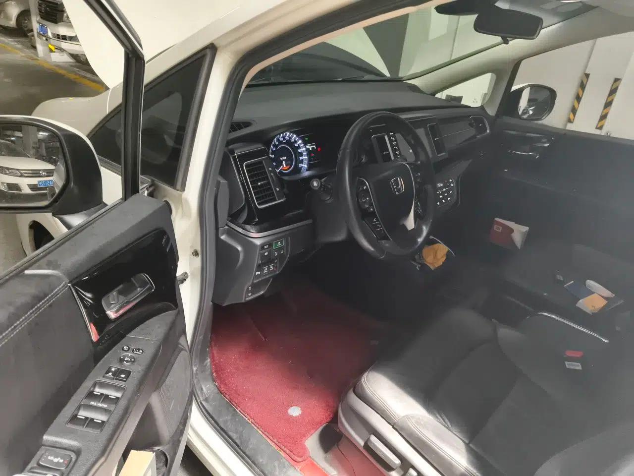 Honda Elysion 2019 2.0L Hybrid Supreme Edition — миниатюра 16