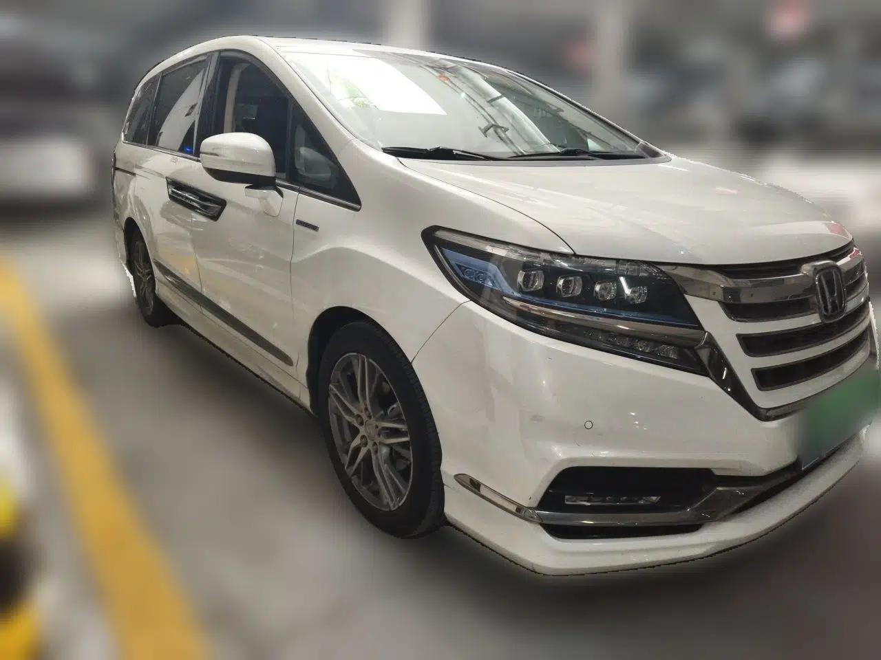 Honda Elysion 2019 2.0L Hybrid Supreme Edition — миниатюра 3