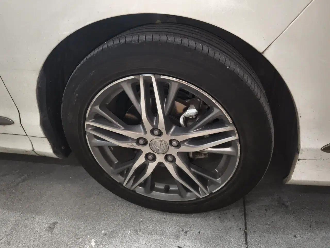 Honda Elysion 2019 2.0L Hybrid Supreme Edition — миниатюра 8