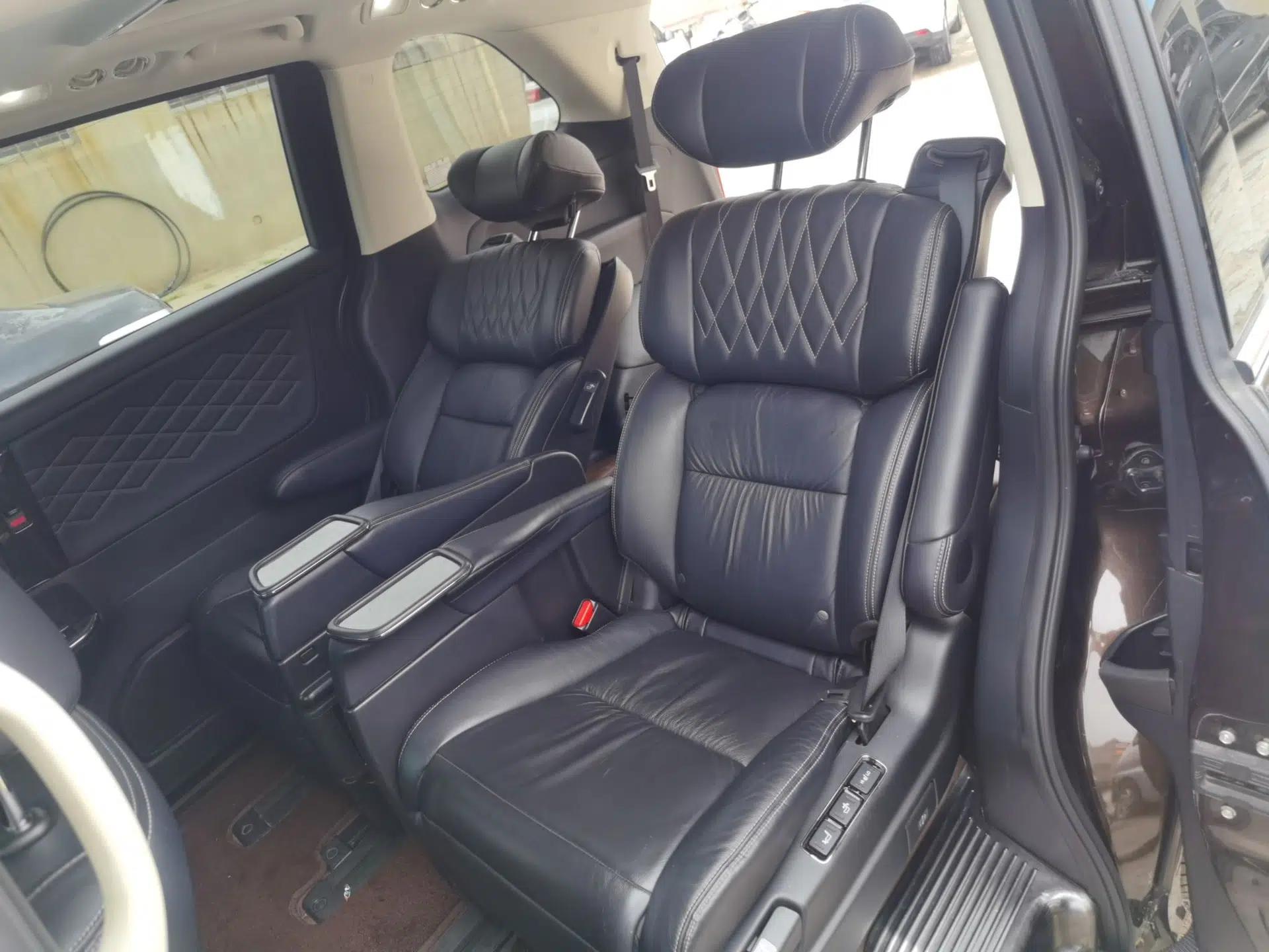 Honda Elysion 2019 2.0L Hybrid Luxury Edition — миниатюра 17