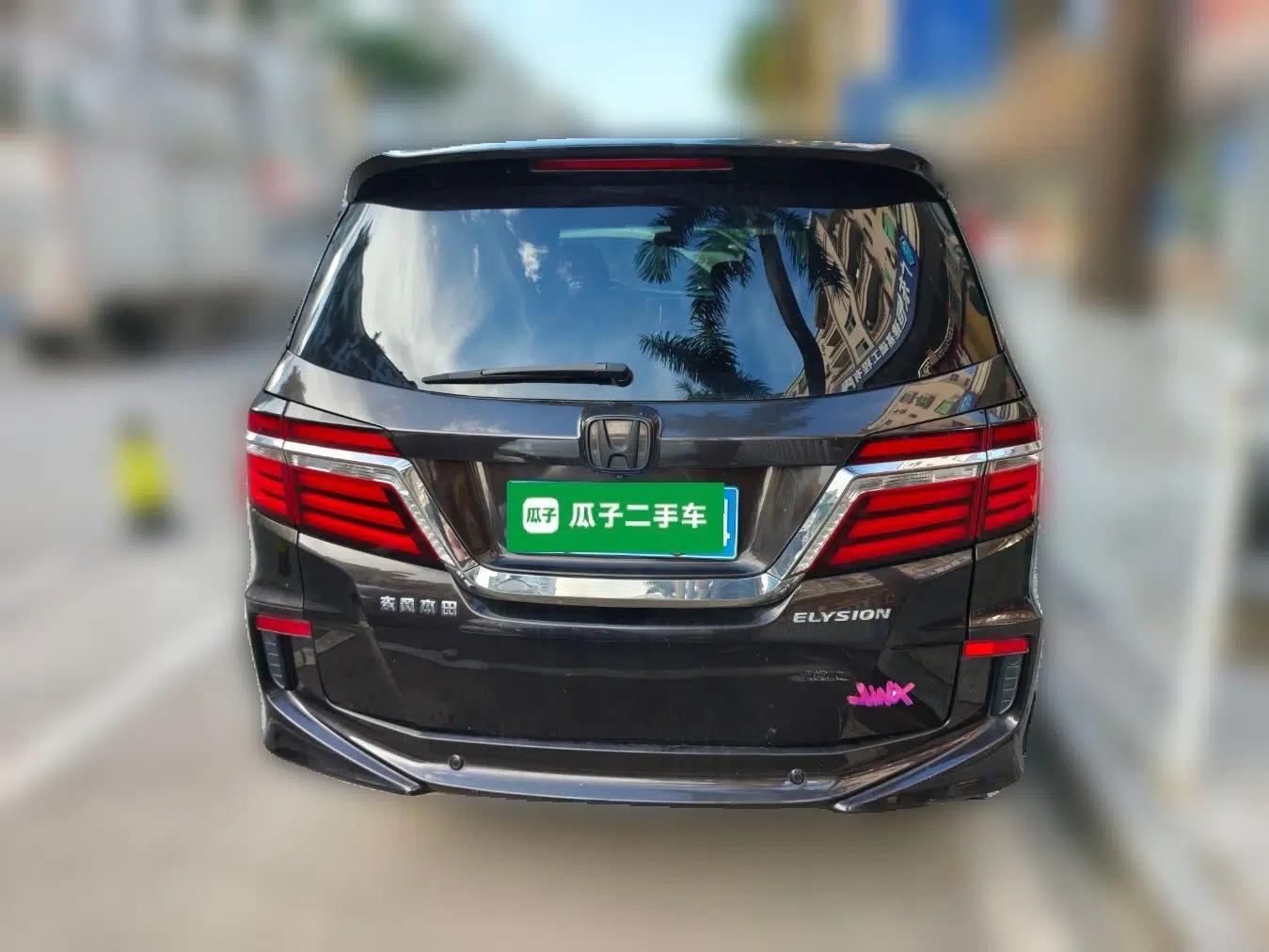 Honda Elysion 2016 2.4L Supreme Edition — миниатюра 5