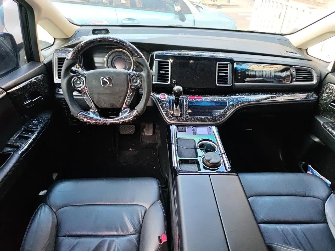 Honda Elysion 2016 2.4L Supreme Edition — миниатюра 9