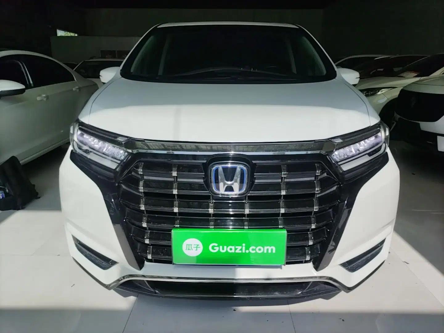 Honda Elysion 2022 2.0L eHEV Luxury First Edition — миниатюра 2
