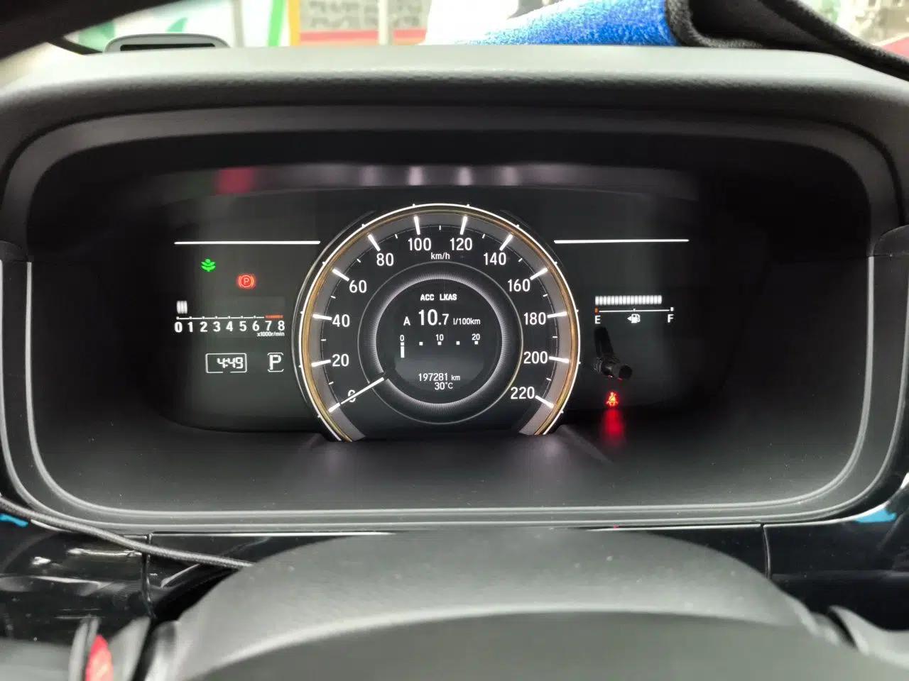 Honda Elysion 2016 2.4L Supreme Edition — миниатюра 11