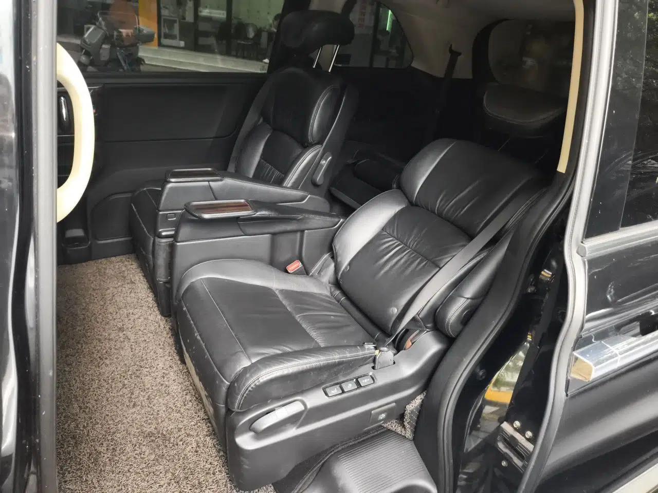 Honda Elysion 2016 2.4L Supreme Edition — миниатюра 17