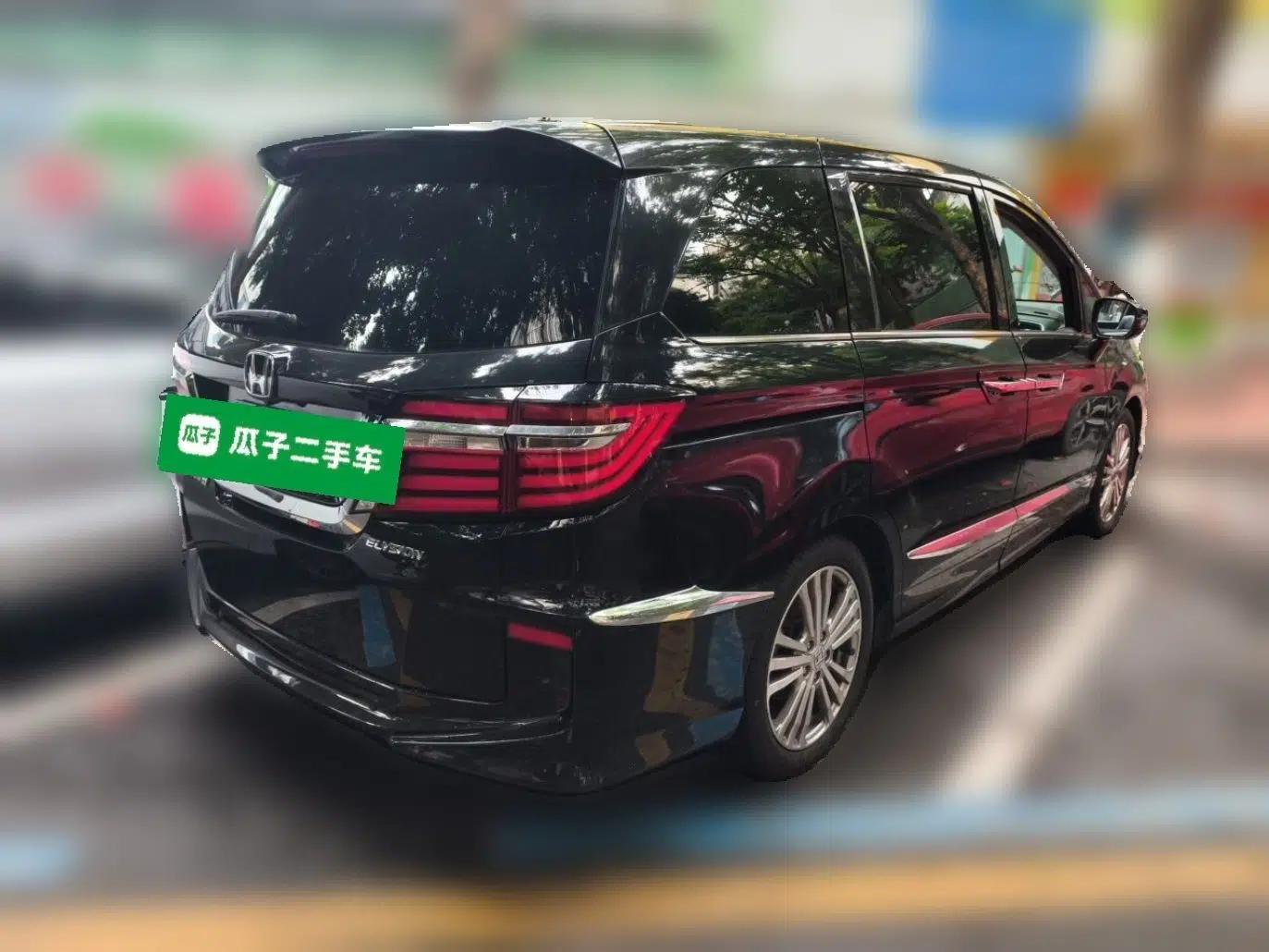 Honda Elysion 2016 2.4L Supreme Edition — миниатюра 6
