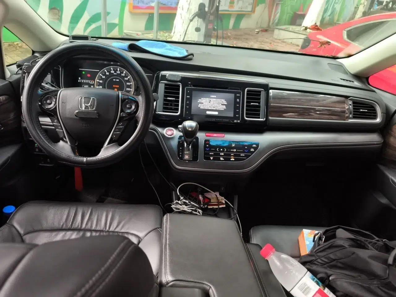 Honda Elysion 2016 2.4L Supreme Edition — миниатюра 9
