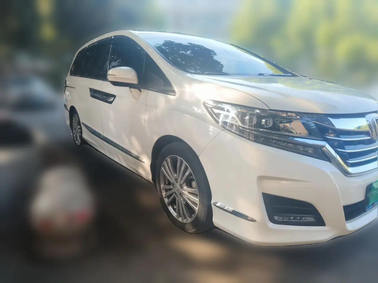 Honda Elysion 2016 2.4L Style Edition — миниатюра 3
