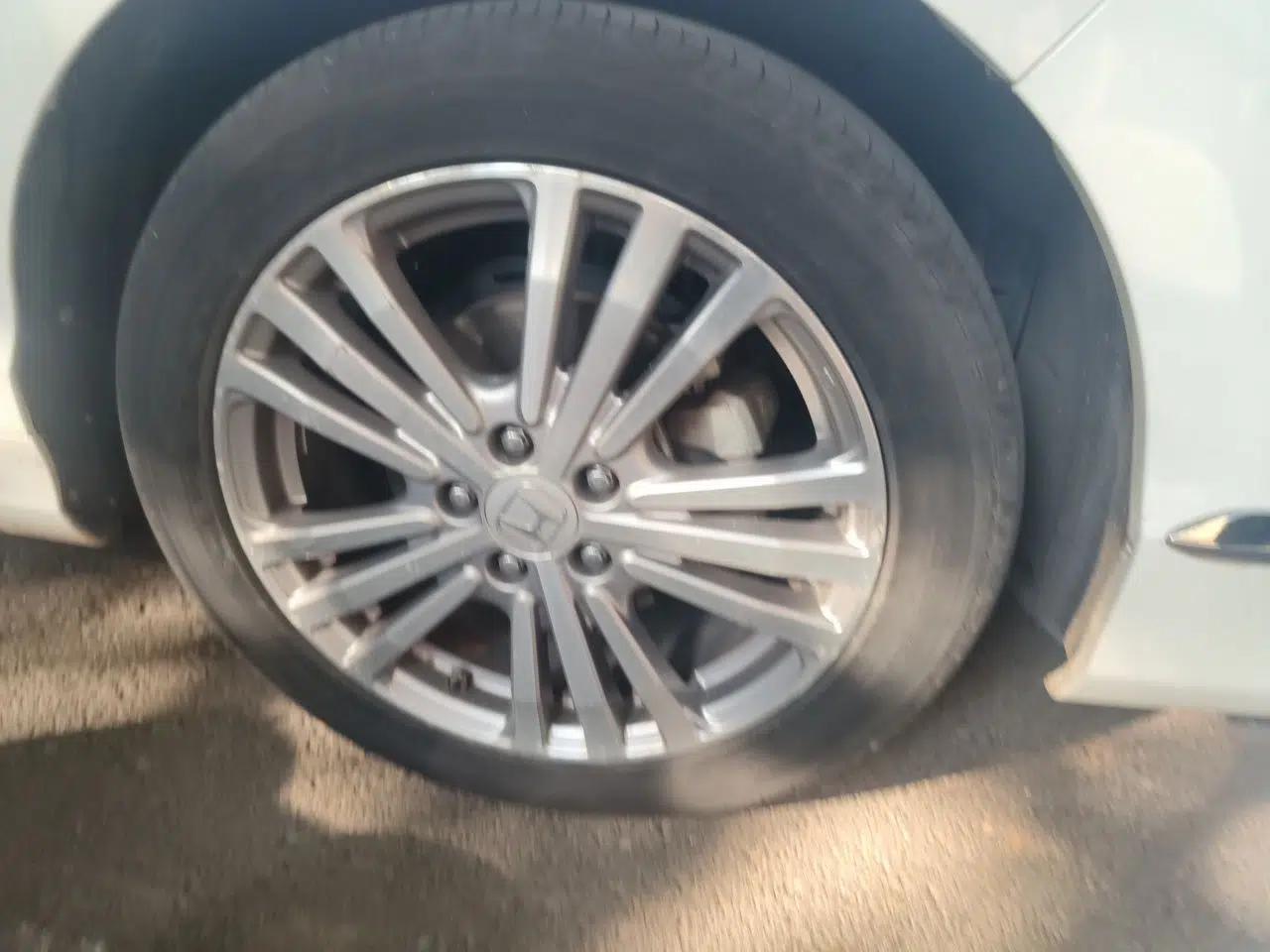 Honda Elysion 2016 2.4L Style Edition — миниатюра 8