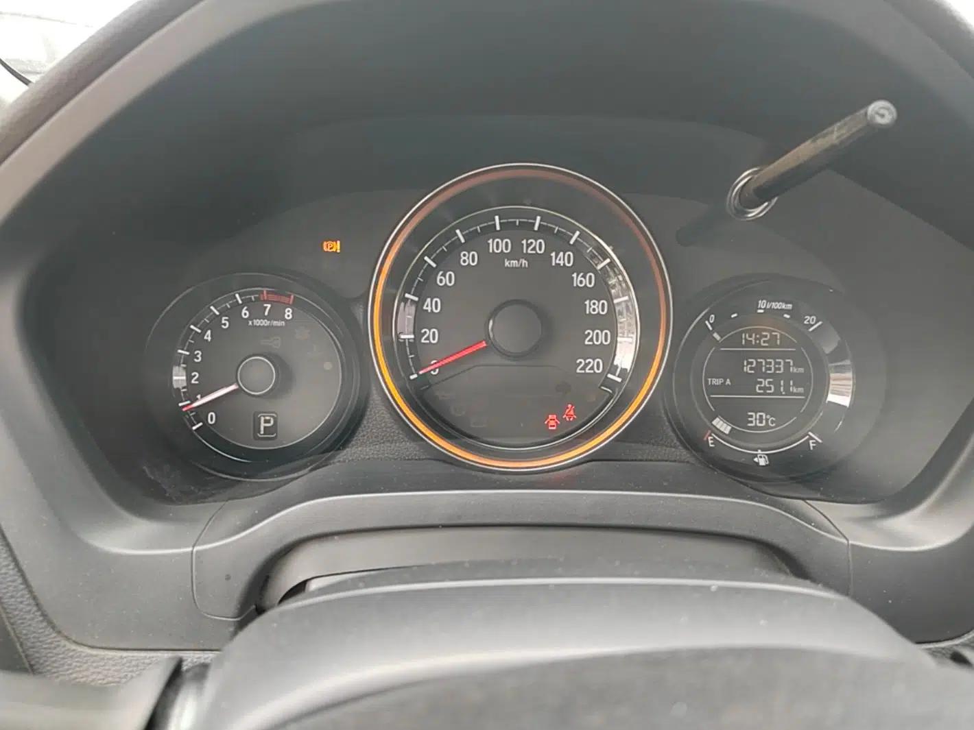 Honda XR-V 2015 1.5L LXi CVT Classic Edition — миниатюра 14