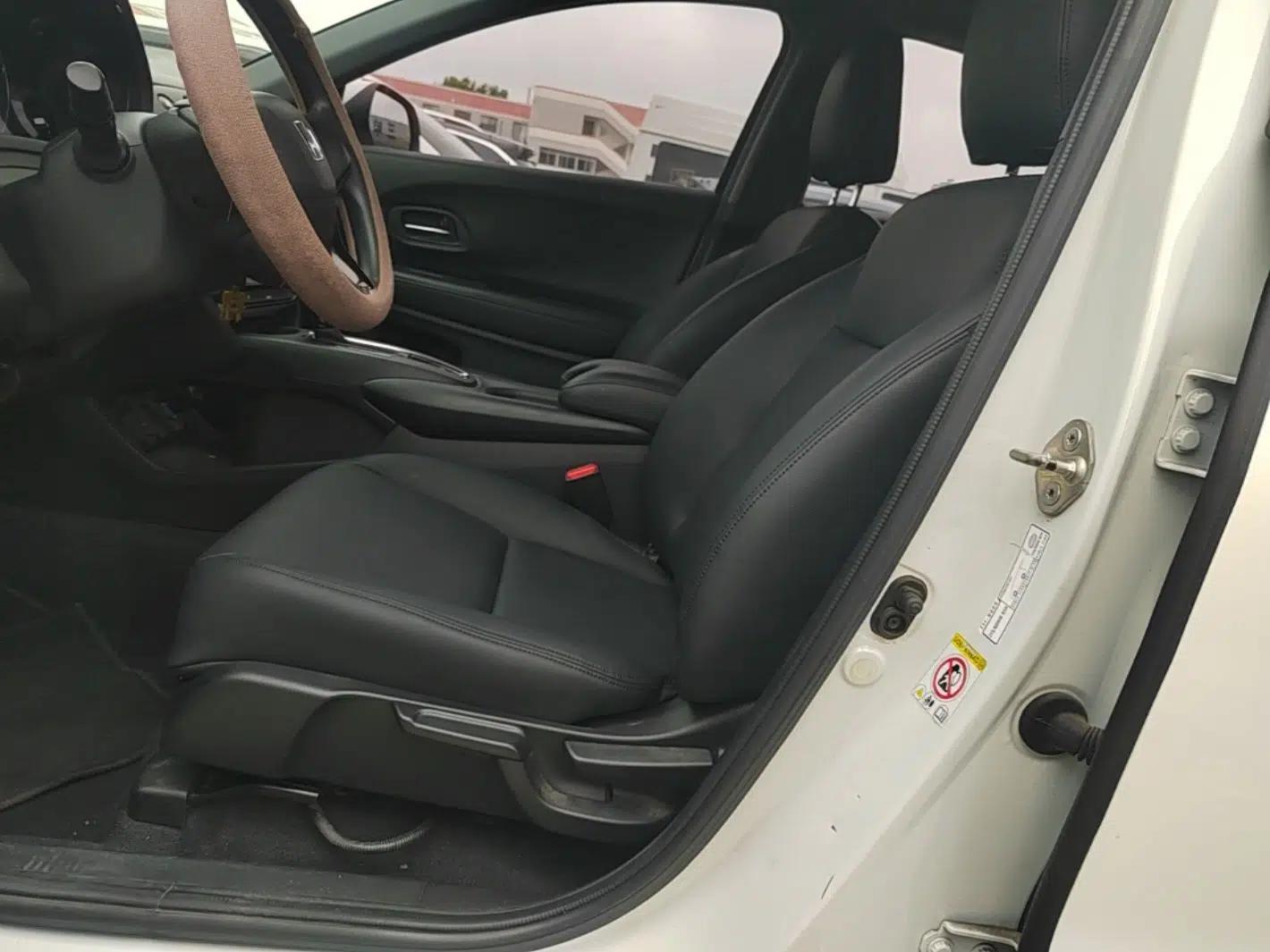 Honda XR-V 2015 1.5L LXi CVT Classic Edition — миниатюра 17