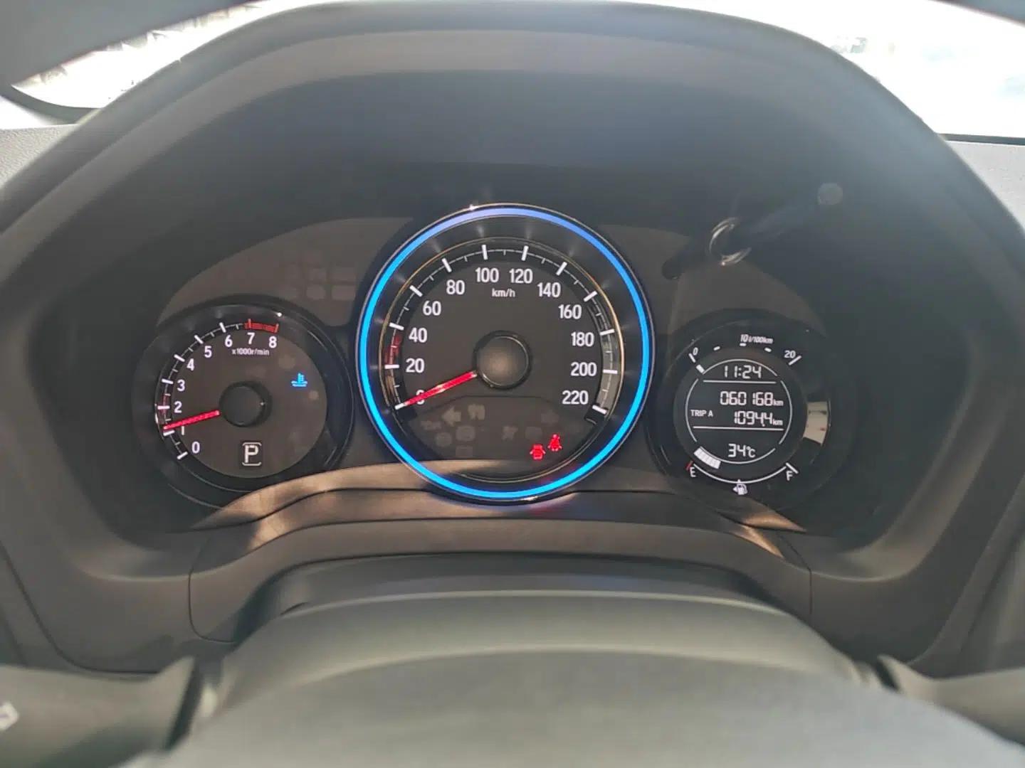 Honda XR-V 2017 1.5L LXi CVT Classic Edition — миниатюра 14