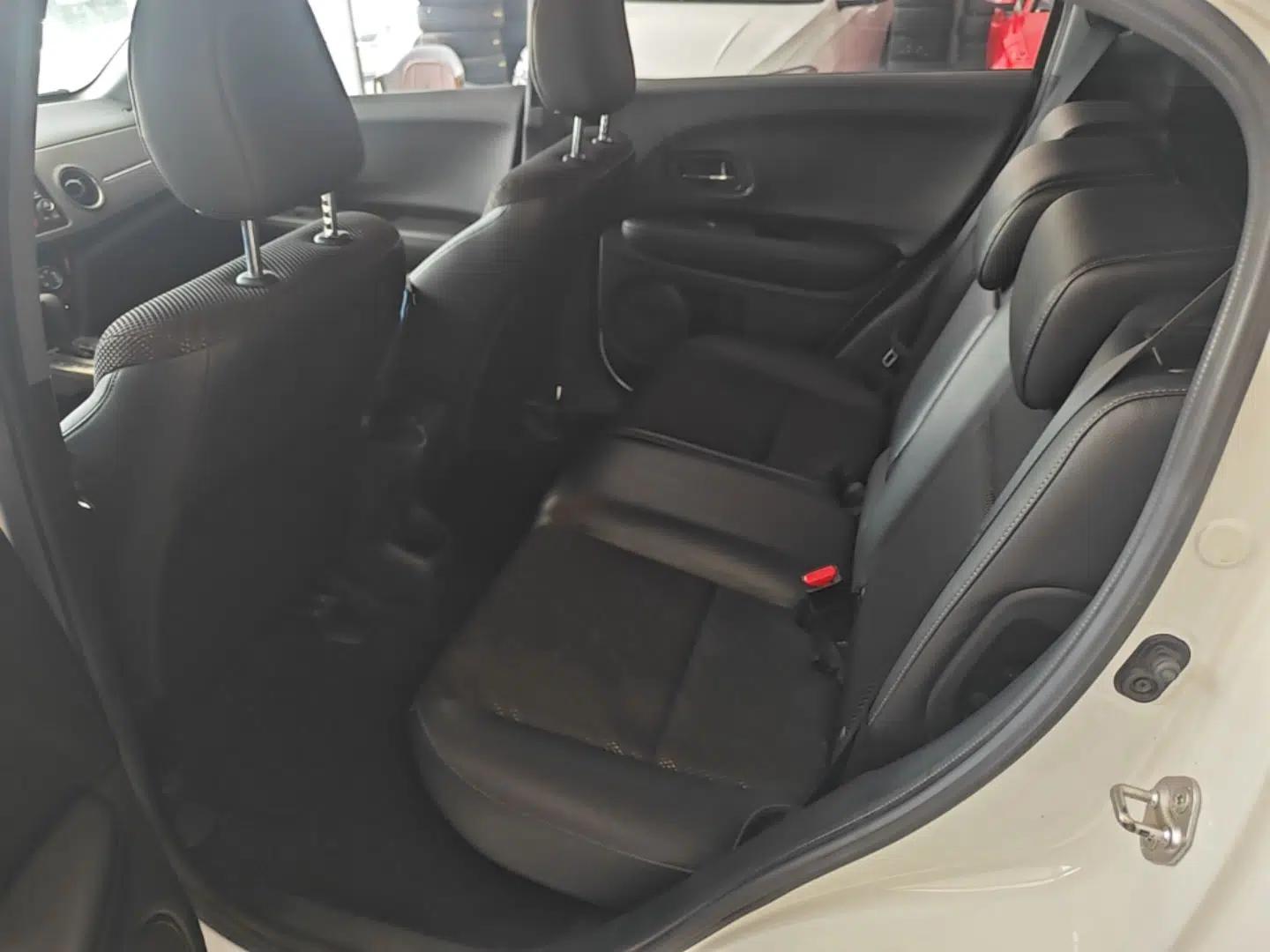 Honda XR-V 2017 1.5L LXi CVT Classic Edition — миниатюра 20