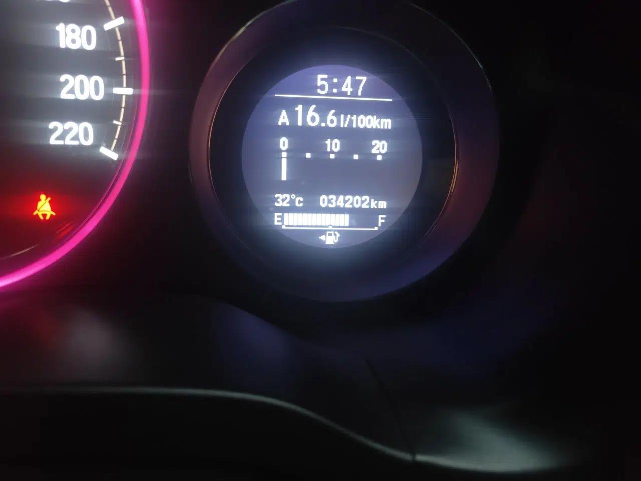 Honda XR-V 2015 1.8L VTi CVT Luxury Edition — миниатюра 12