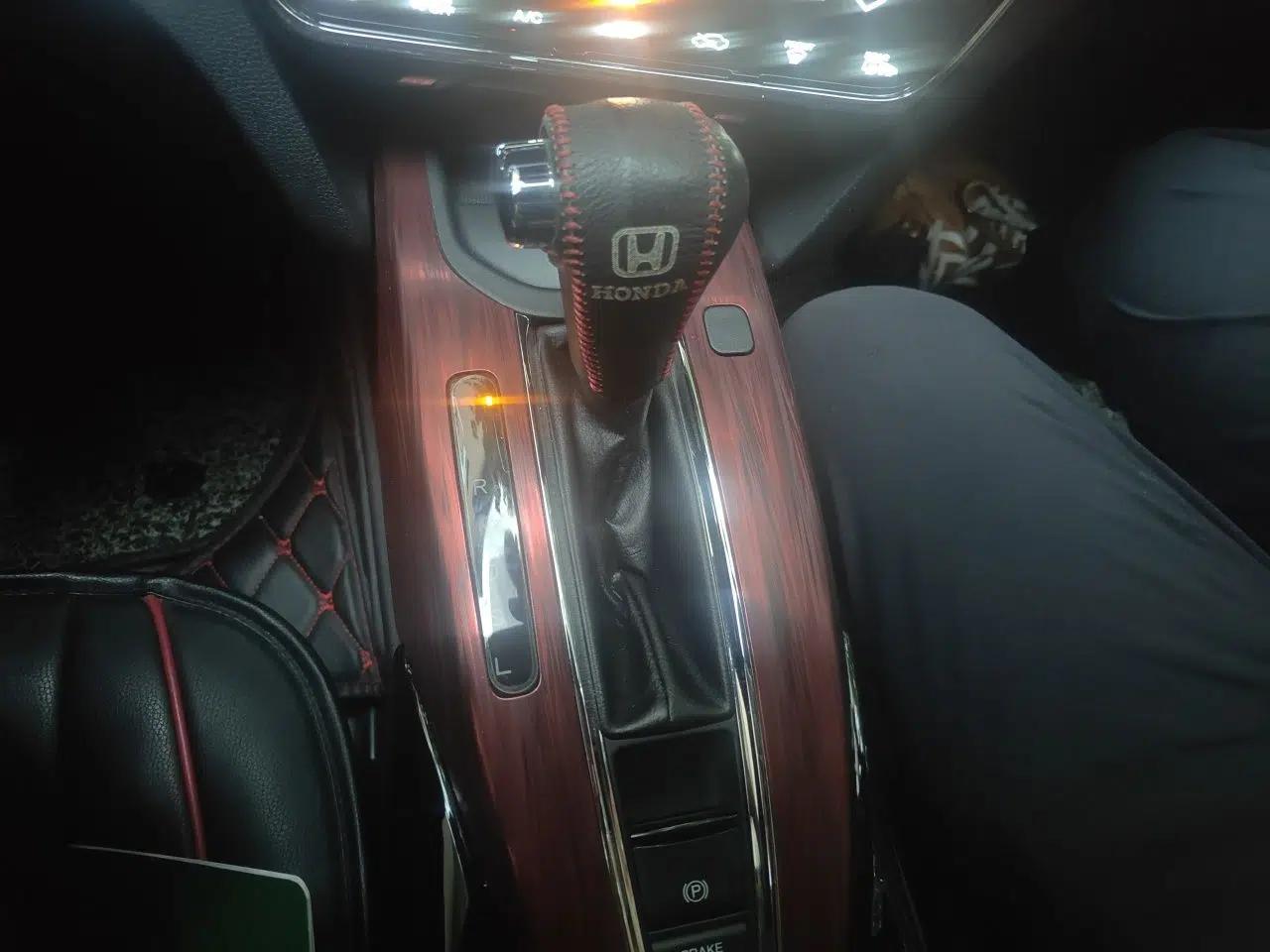 Honda XR-V 2015 1.8L VTi CVT Luxury Edition — миниатюра 14