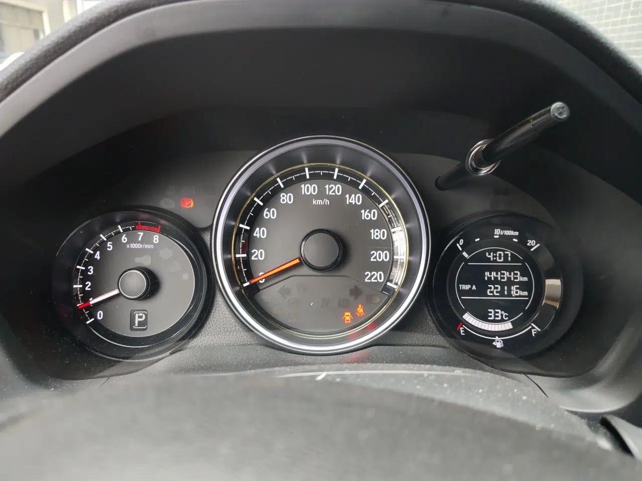 Honda XR-V 2015 1.5L LXi CVT Classic Edition — миниатюра 11