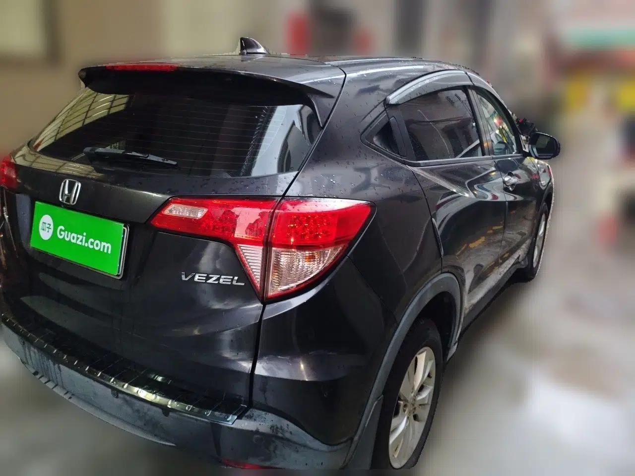 Honda Vezel 2017 1.5L CVT 2WD Comfort Model — миниатюра 6