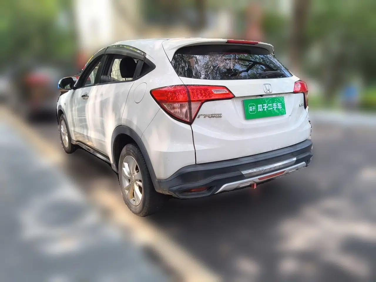 Honda Vezel 2018 1.5L CVT 2WD Technology Elite Model — миниатюра 4