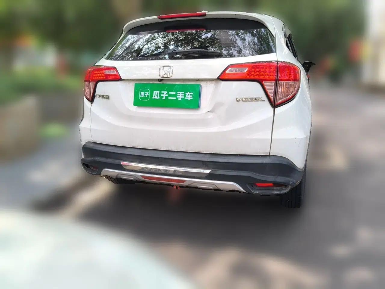 Honda Vezel 2018 1.5L CVT 2WD Technology Elite Model — миниатюра 5