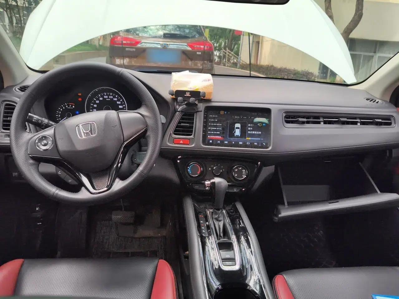 Honda Vezel 2018 1.5L CVT 2WD Technology Elite Model — миниатюра 9