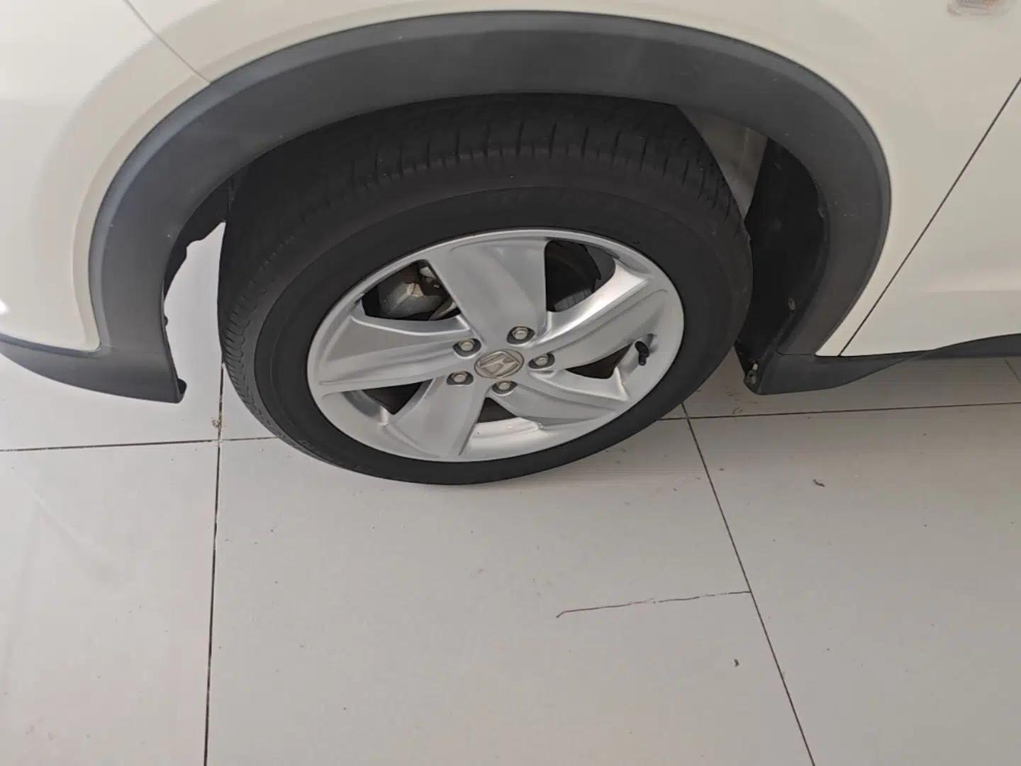 Honda Vezel 2020 1.5L CVT Elite Edition — миниатюра 15
