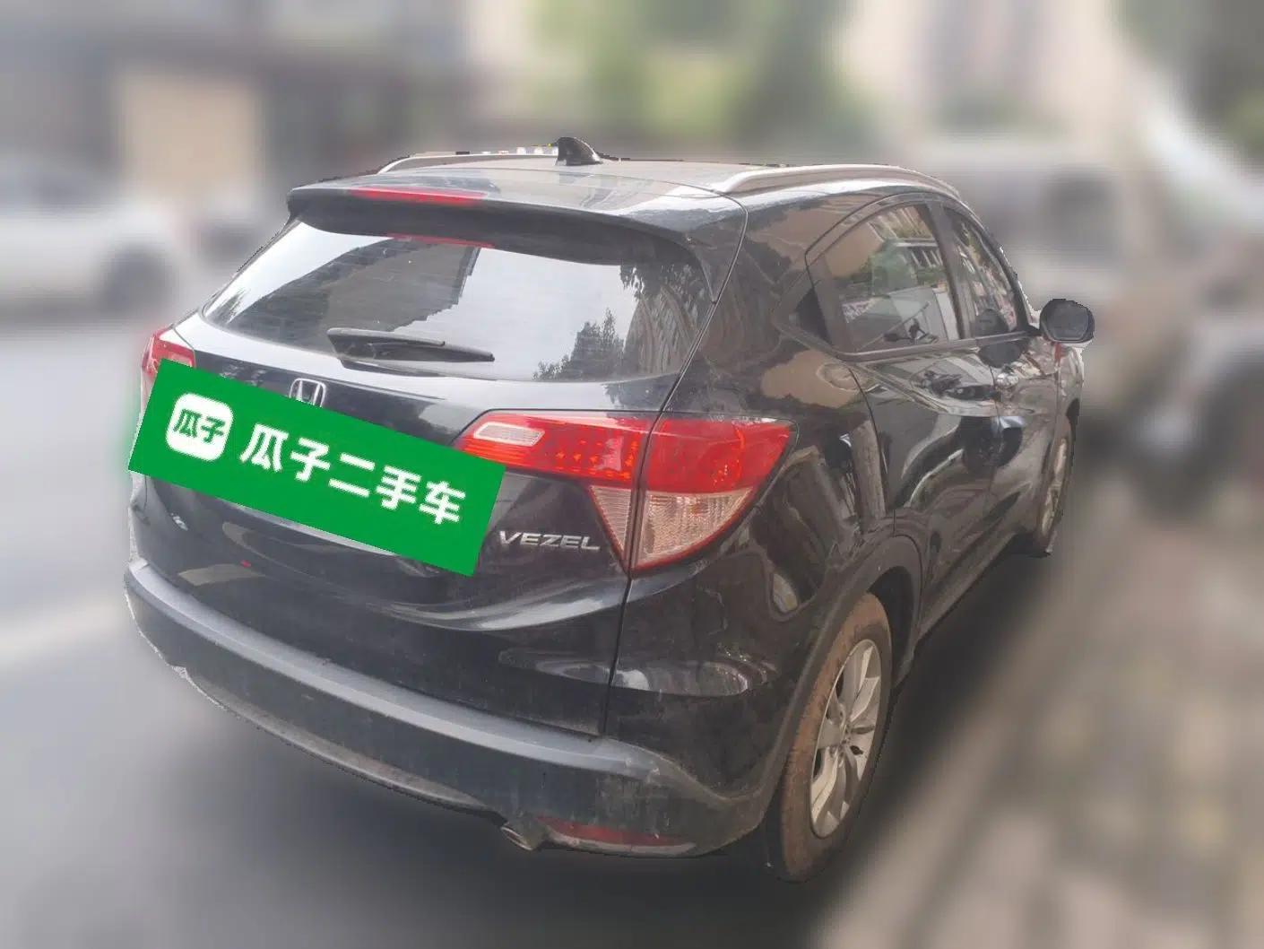 Honda Vezel 2015 1.8L Manual Two-Wheel Drive Elite Version — миниатюра 6