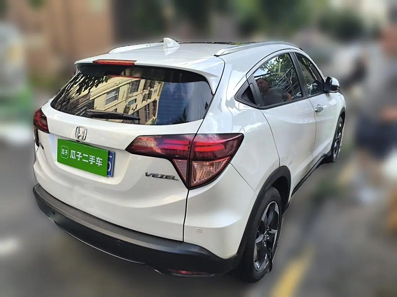 Honda Vezel 2015 1.8L CVT 2WD Luxury Model — миниатюра 6