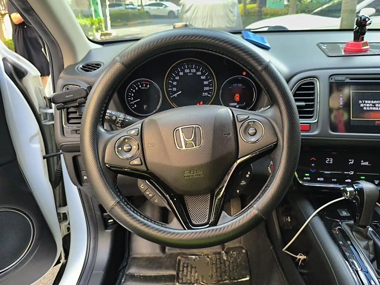 Honda Vezel 2015 1.8L CVT 2WD Luxury Model — миниатюра 10
