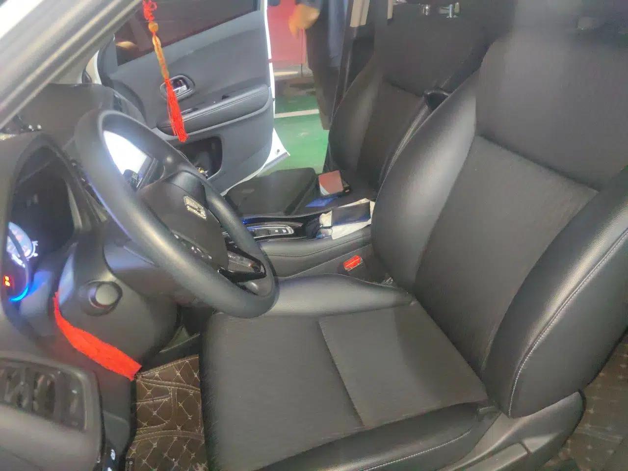 Honda Vezel 2020 1.5L CVT Pioneer Edition — миниатюра 15