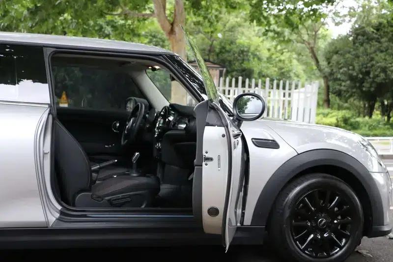 2023 MINI 1.5T ONE — миниатюра 12