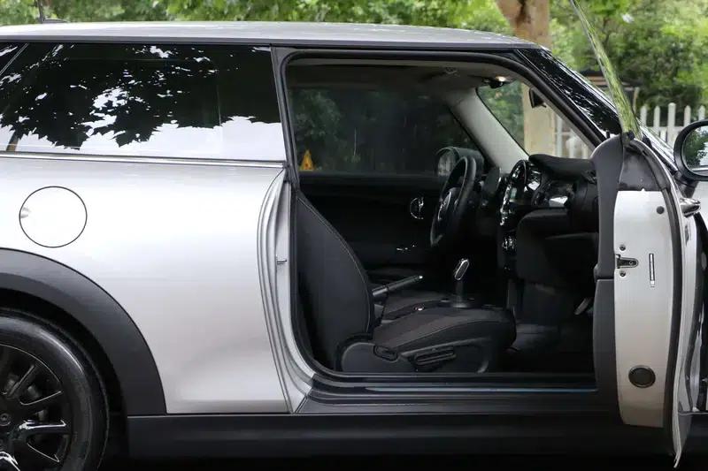 2023 MINI 1.5T ONE — миниатюра 15